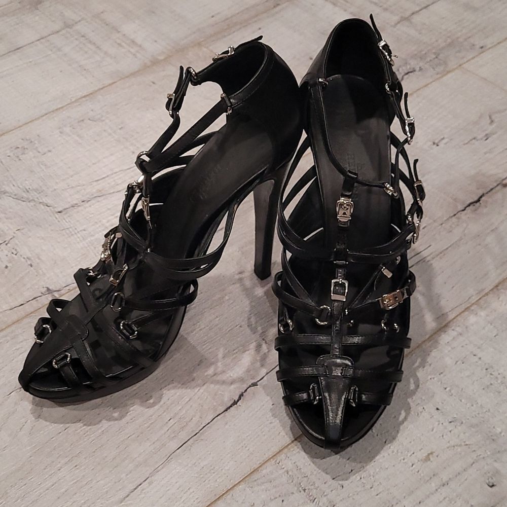 Hermès Kelly Buckle Strappy Platform Black Leather Sandals 39-Horsebit Buckle
